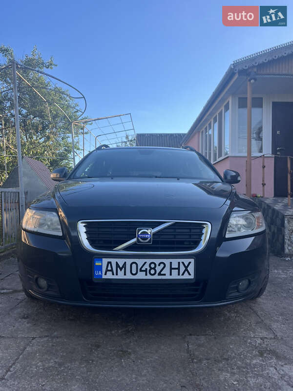 Универсал Volvo V50 2009 в 