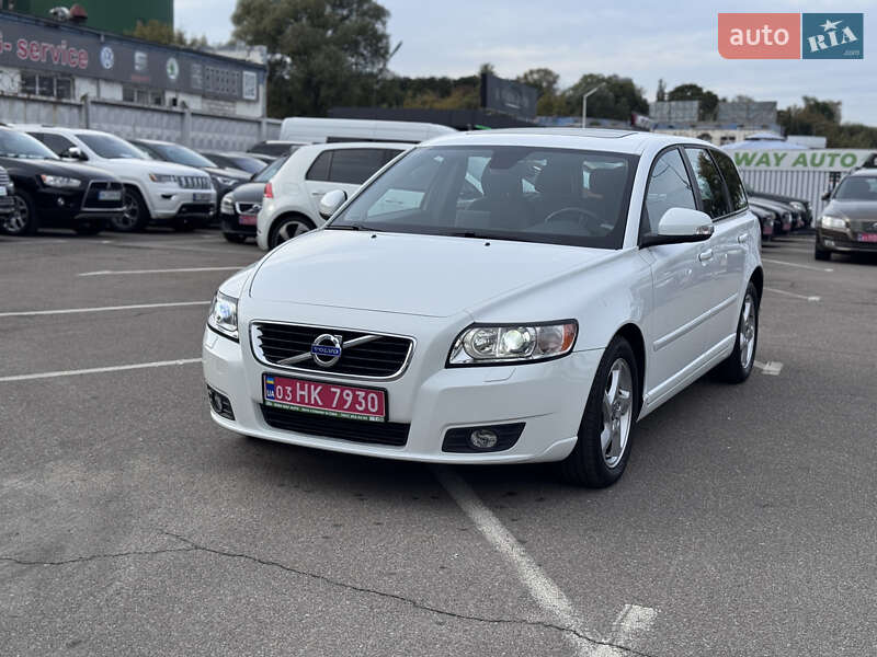 Volvo V50 2012
