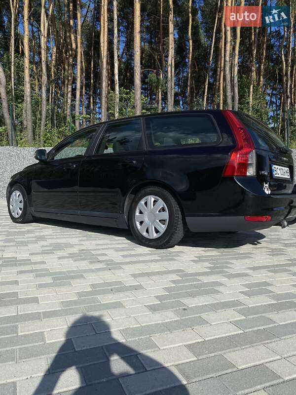 Универсал Volvo V50 2009 в Львове
