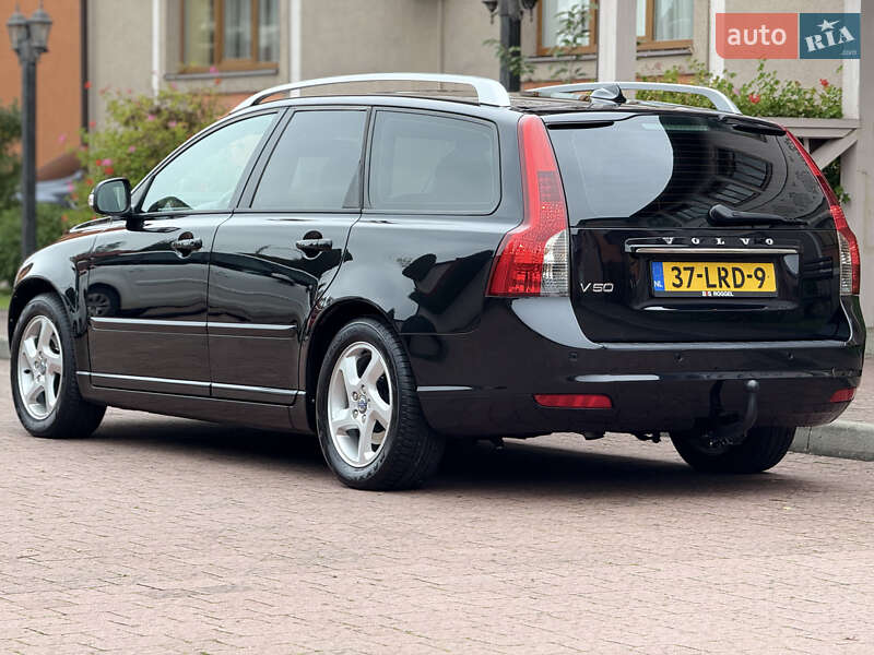 Универсал Volvo V50 2012 в Стрые