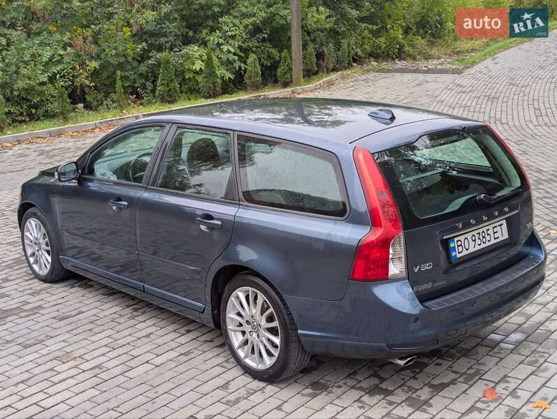 Универсал Volvo V50 2010 в Тернополе
