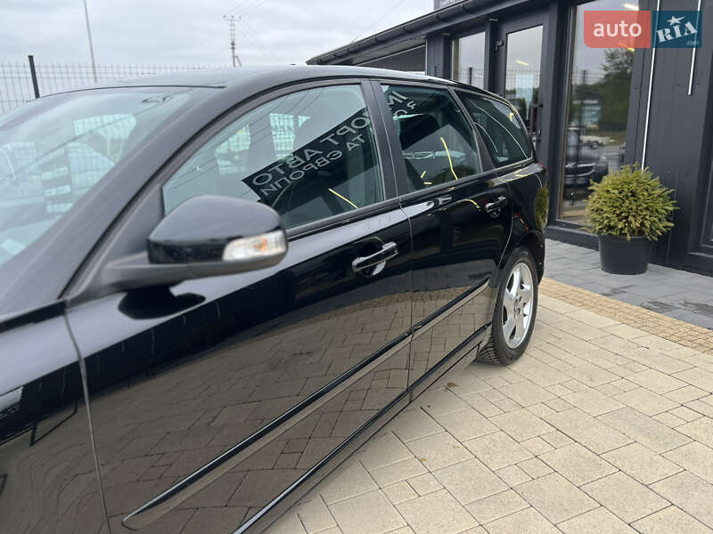 Универсал Volvo V50 2011 в Львове