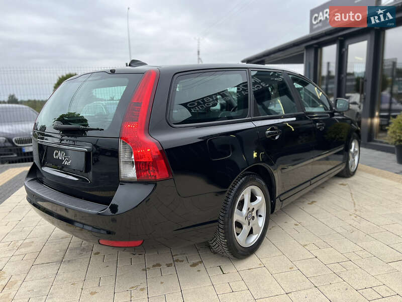 Универсал Volvo V50 2011 в Львове
