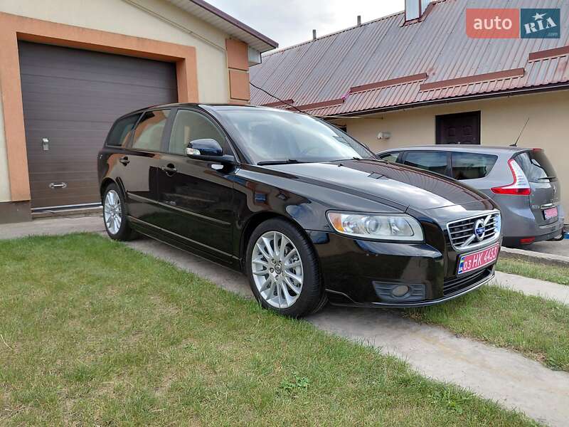 Volvo V50 2011 Volvo V50 2011