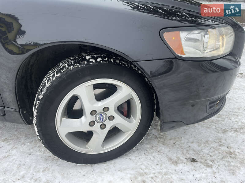 Універсал Volvo V50 2010 в Хмельницькому