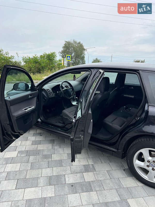 Універсал Volvo V50 2010 в Хмельницькому