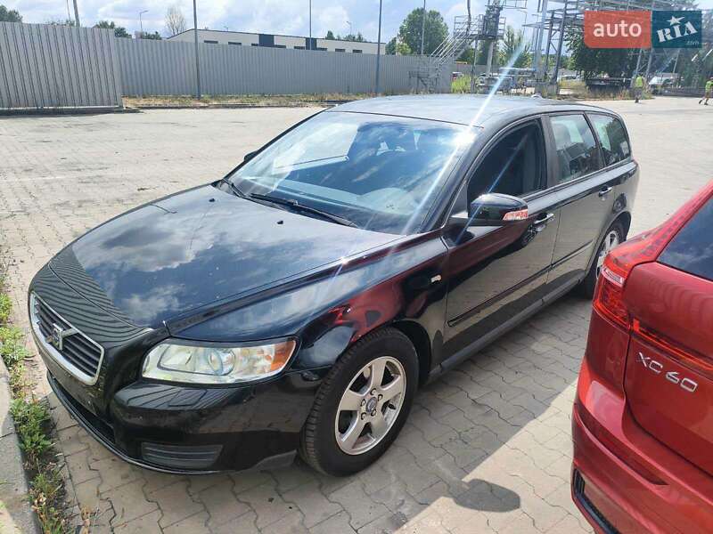 Универсал Volvo V50 2009 в Киеве