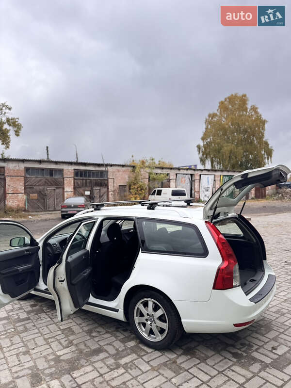Универсал Volvo V50 2012 в Сумах фото 9 Универсал Volvo V50 2012 в Сумах