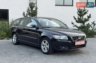 Універсал Volvo V50 2010 в  Універсал Volvo V50 2010 в