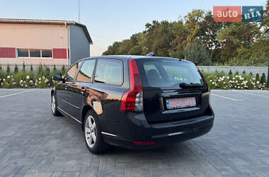 Універсал Volvo V50 2010 в  фото 7 Універсал Volvo V50 2010 в