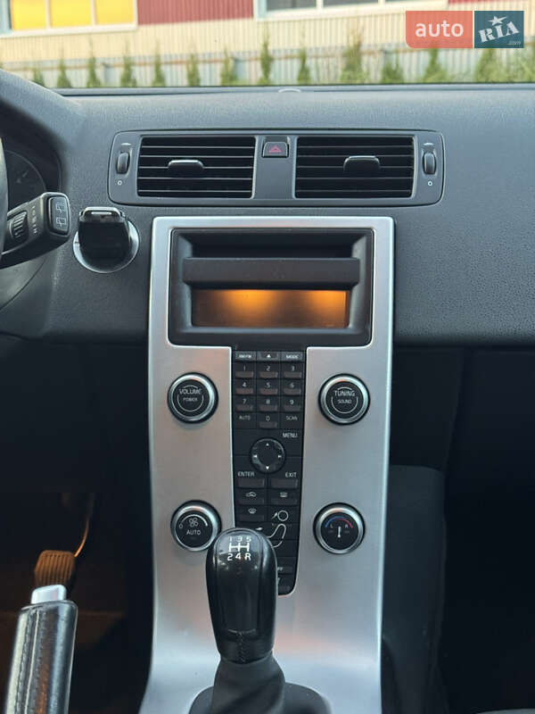 Универсал Volvo V50 2010 в Луцке фото 12 Универсал Volvo V50 2010 в Луцке