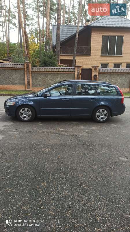 Універсал Volvo V50 2008 в Чернігові