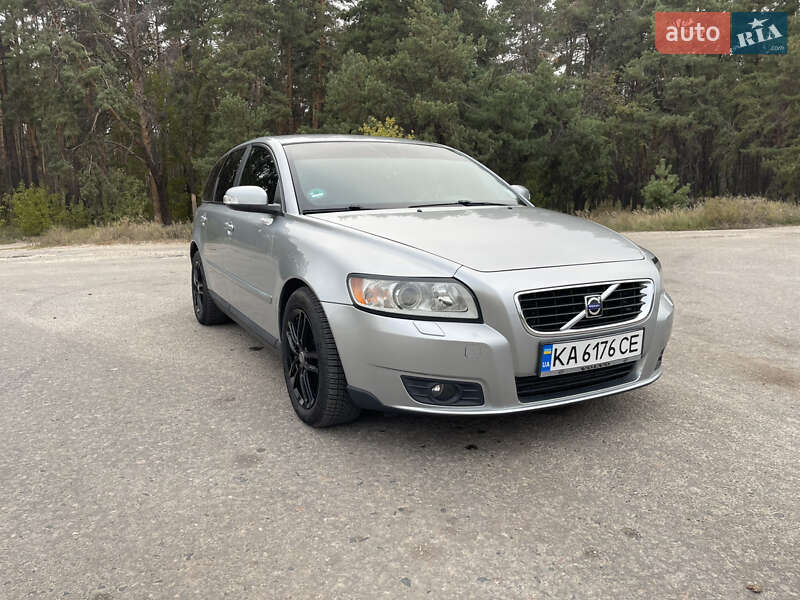 Универсал Volvo V50 2008 в Ахтырке