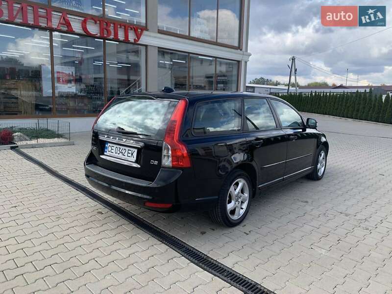 Универсал Volvo V50 2011 в Черновцах