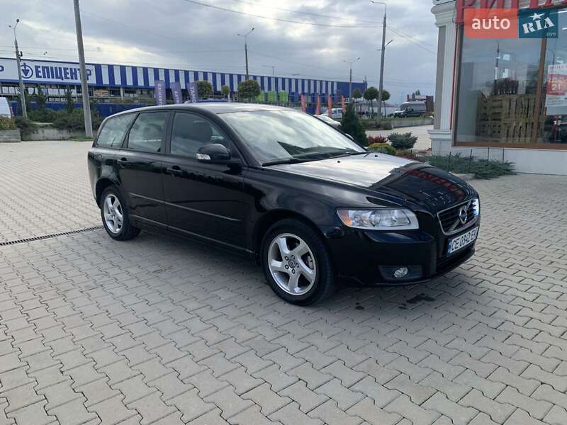 Универсал Volvo V50 2011 в Черновцах