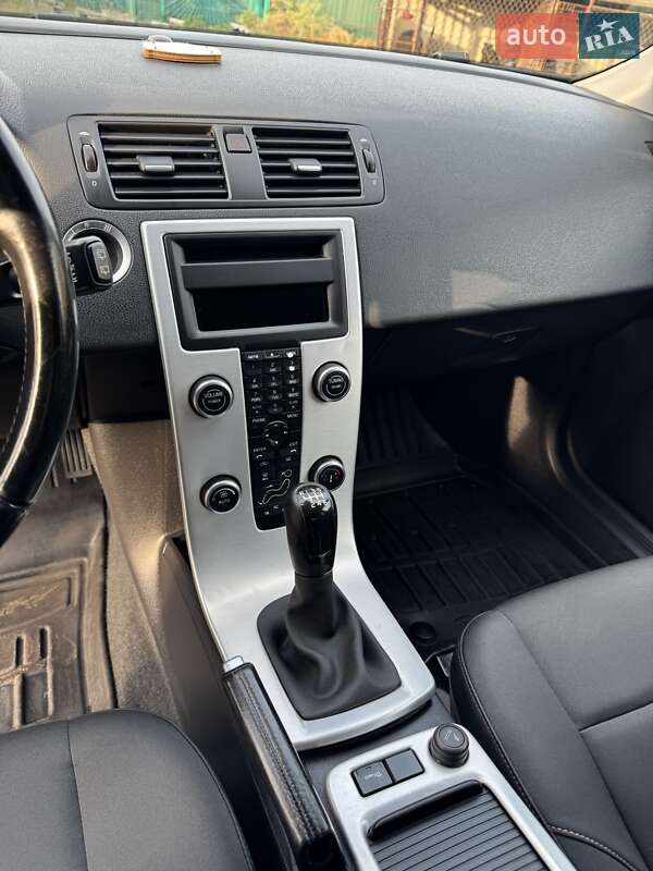 Универсал Volvo V50 2012 в Киеве