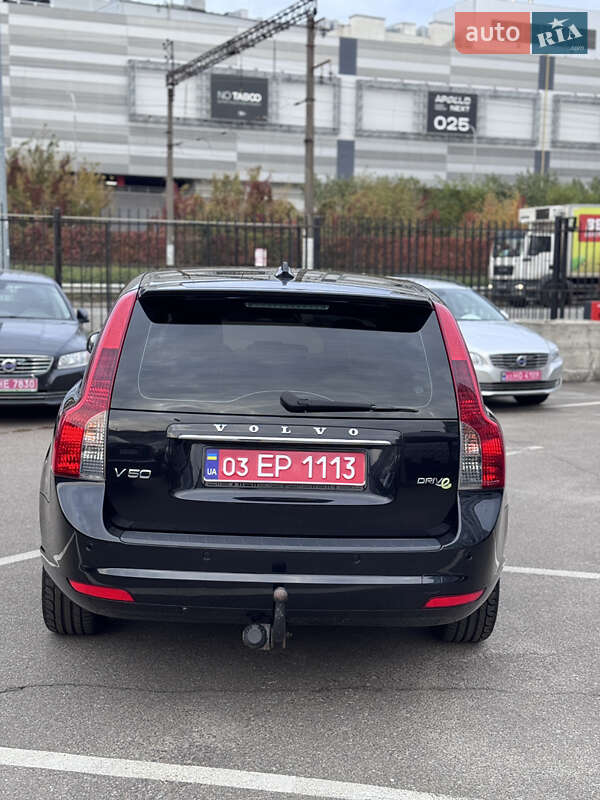 Универсал Volvo V50 2012 в Киеве