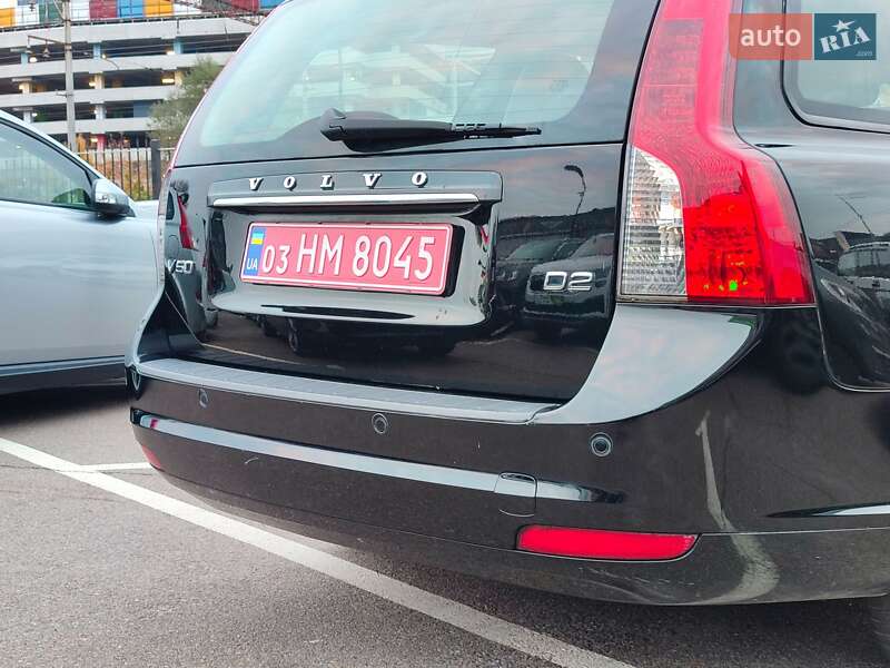 Универсал Volvo V50 2012 в Киеве