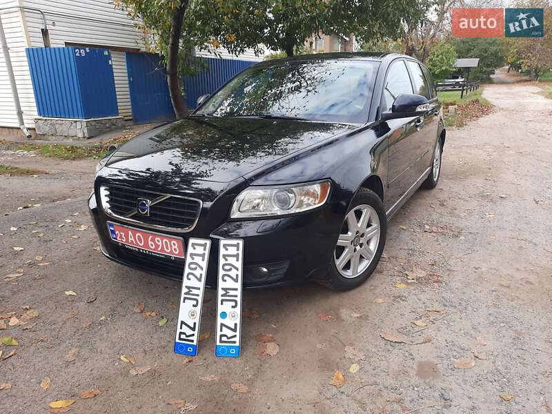 Volvo V50 2010