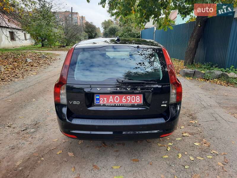 Універсал Volvo V50 2010 в Полтаві