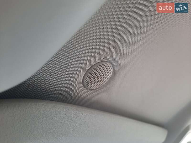 Універсал Volvo V50 2010 в Полтаві