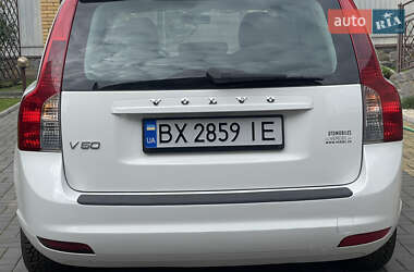 Універсал Volvo V50 2010 в  фото 2 Універсал Volvo V50 2010 в