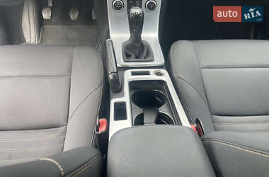 Універсал Volvo V50 2010 в  фото 6 Універсал Volvo V50 2010 в