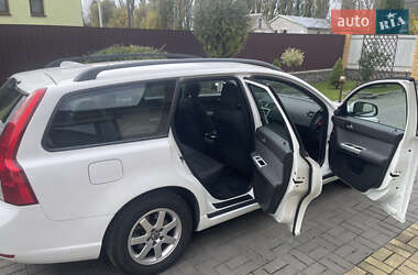 Універсал Volvo V50 2010 в  фото 24 Універсал Volvo V50 2010 в