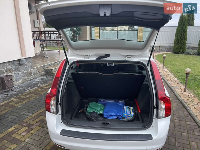 Универсал Volvo V50 2010 в Шепетовке фото 34 Универсал Volvo V50 2010 в Шепетовке