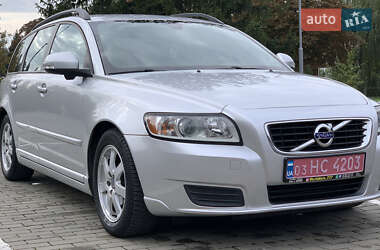 Универсал Volvo V50 2010 в 