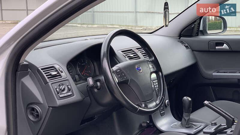Універсал Volvo V50 2010 в Луцьку фото 15 Універсал Volvo V50 2010 в Луцьку