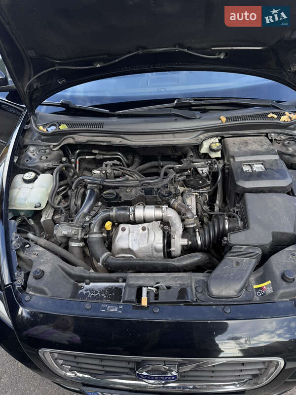 Универсал Volvo V50 2011 в Краматорске