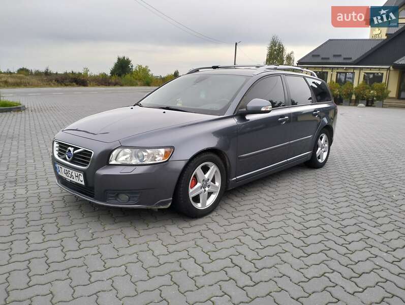 Універсал Volvo V50 2010 в Коломиї