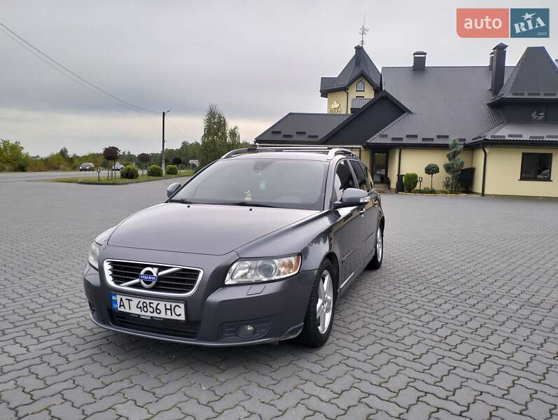 Універсал Volvo V50 2010 в Коломиї