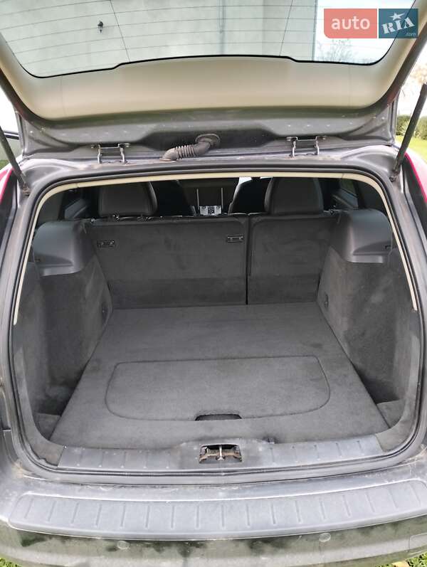 Універсал Volvo V50 2010 в Коломиї