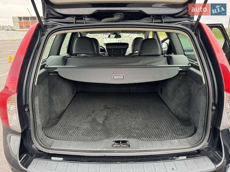 Універсал Volvo V50 2011 в Львові фото 32 Універсал Volvo V50 2011 в Львові