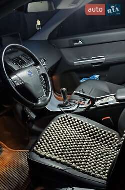 Универсал Volvo V50 2010 в 