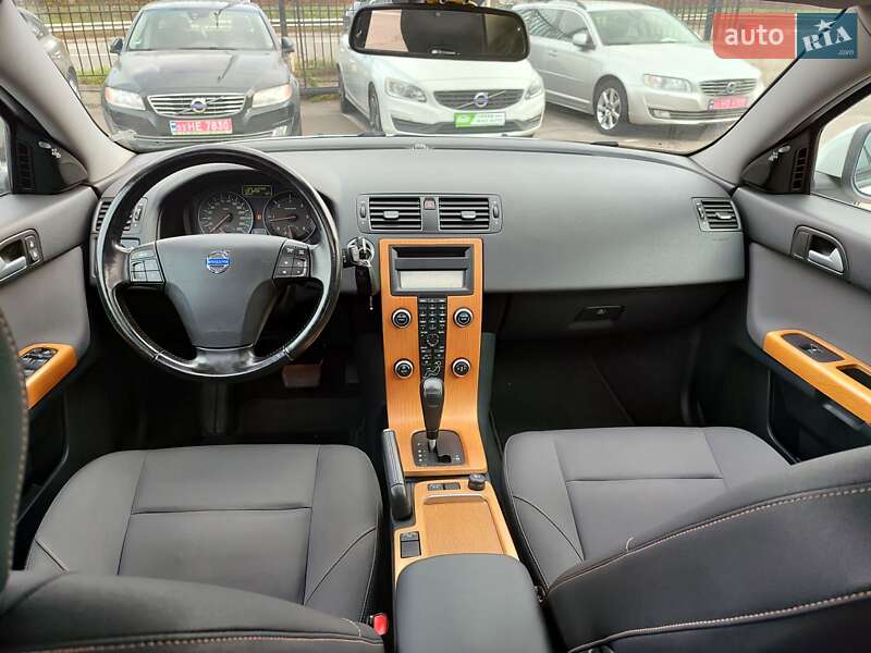 Універсал Volvo V50 2011 в Києві