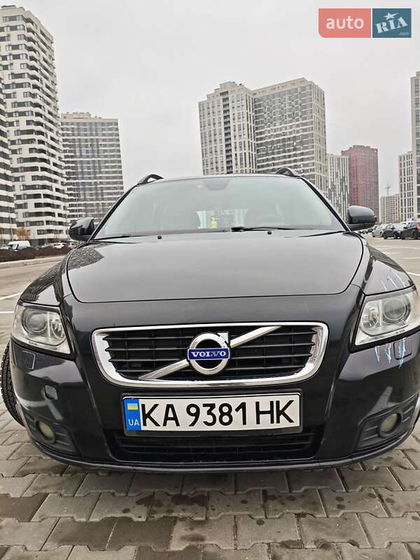 Універсал Volvo V50 2011 в Києві