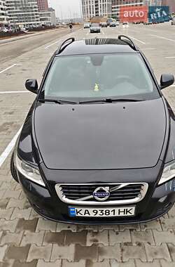 Volvo V50 2011
