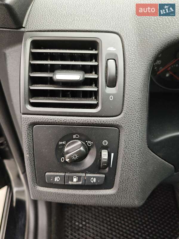 Універсал Volvo V50 2011 в Києві