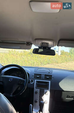 Универсал Volvo V50 2012 в 