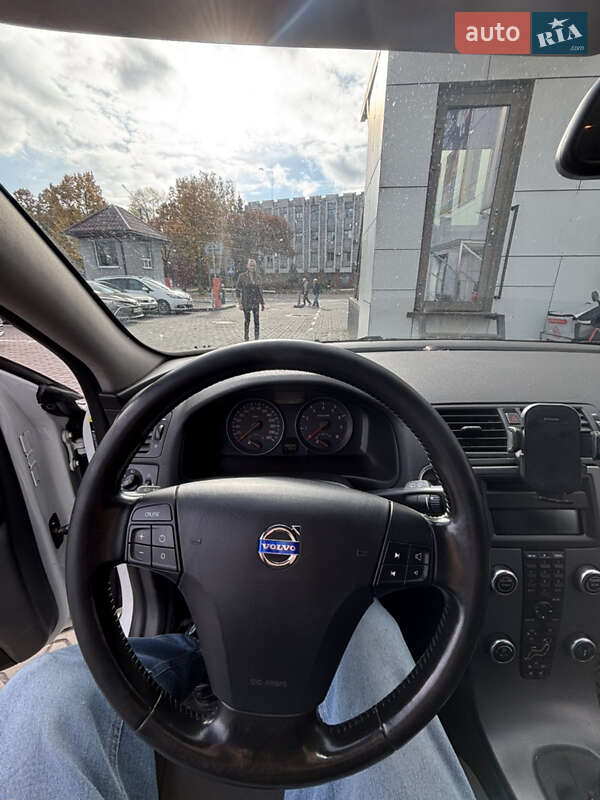 Універсал Volvo V50 2009 в Луцьку