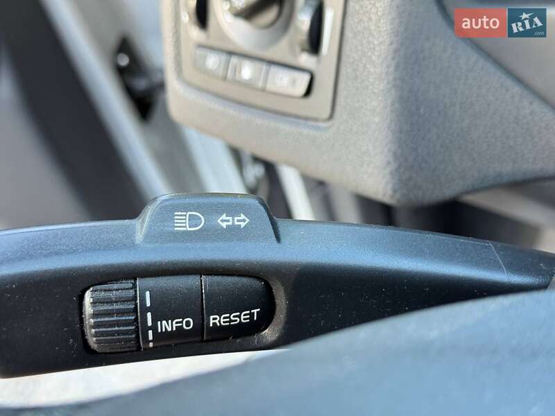 Універсал Volvo V50 2009 в Славуті