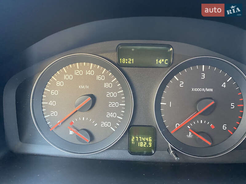 Універсал Volvo V50 2010 в Львові