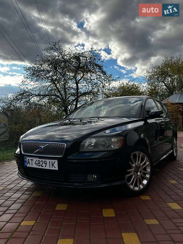 Volvo V50 2004
