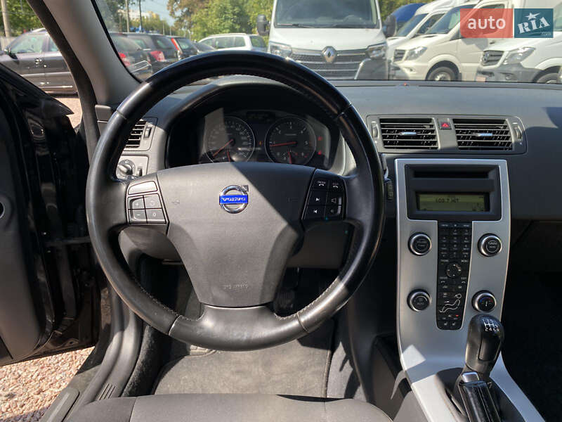 Універсал Volvo V50 2012 в Рівному