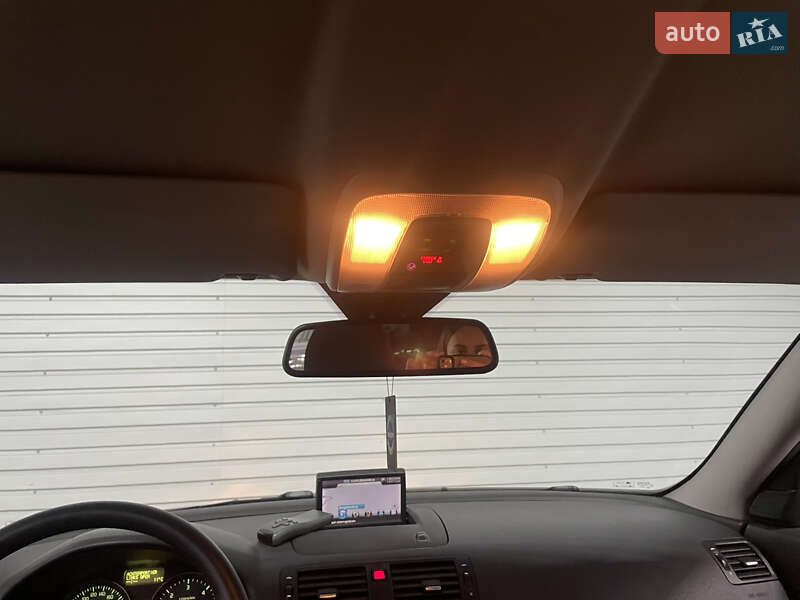 Универсал Volvo V50 2010 в Стрые фото 49 Универсал Volvo V50 2010 в Стрые