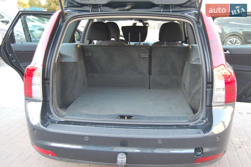 Универсал Volvo V50 2010 в Ивано-Франковске