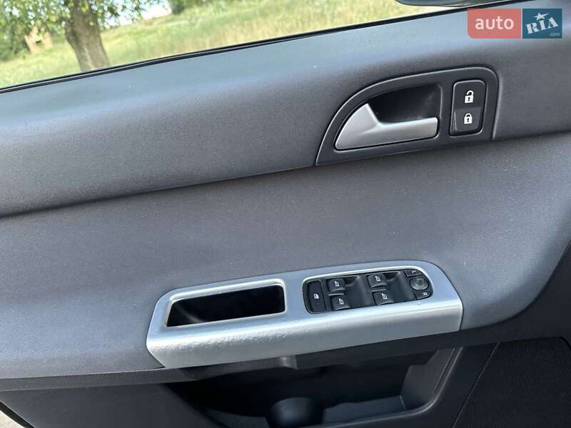 Универсал Volvo V50 2011 в Костополе фото 47 Универсал Volvo V50 2011 в Костополе